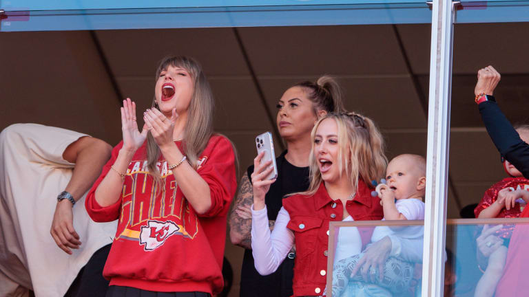 Travis Kelce asegura que juega mejor cuando Taylor Swift lo ve jugar